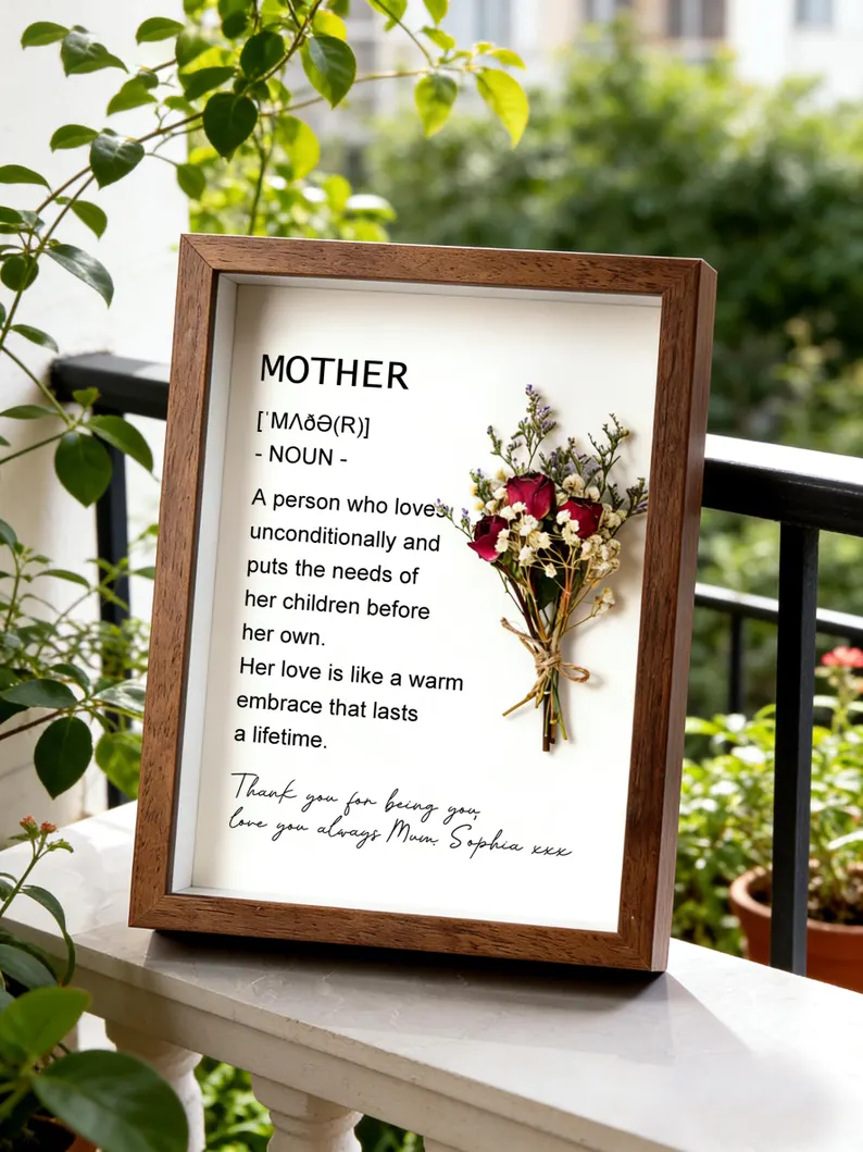 Personalized Mom Shadow Box Frame – Sentimental Mother’s Day Gift, Dried Flower Mom Keepsake
