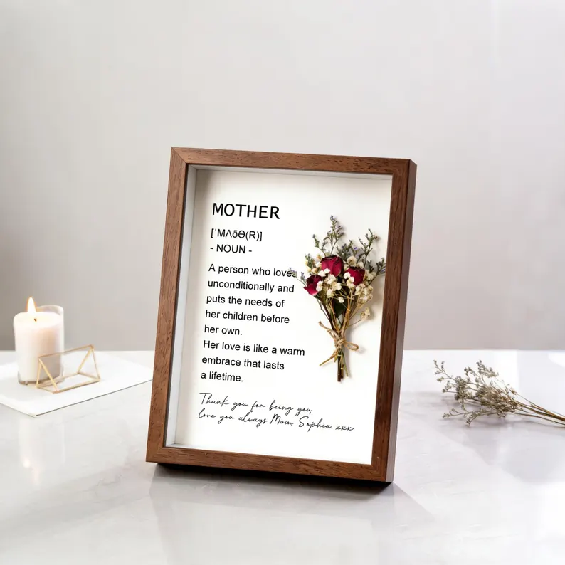 Personalized Mom Shadow Box Frame – Sentimental Mother’s Day Gift, Dried Flower Mom Keepsake