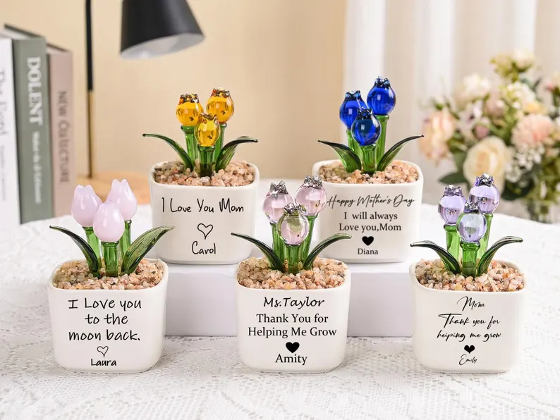 Glass Tulip Gift for Mom, Personalized Hand Blown Flower Pot, Mother's Day Gift, Custom Everlasting Floral Desk Decor