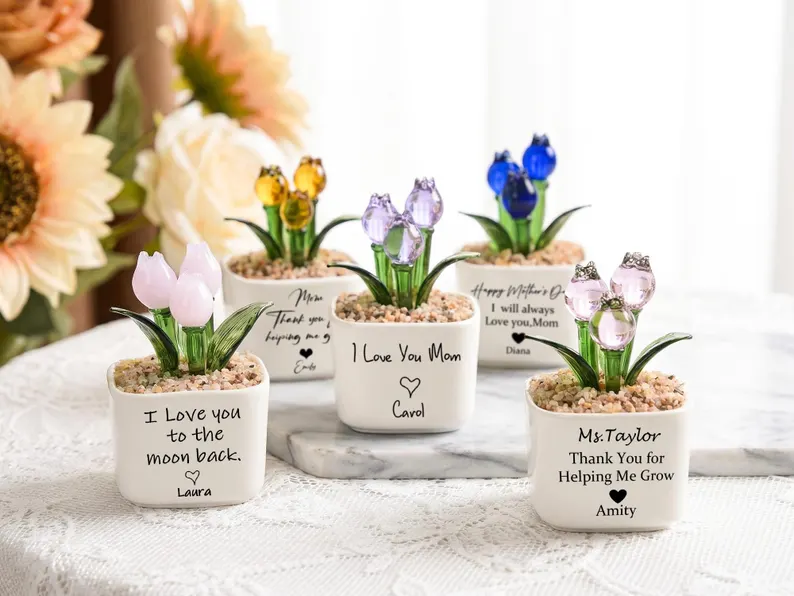 Glass Tulip Gift for Mom, Personalized Hand Blown Flower Pot, Mother's Day Gift, Custom Everlasting Floral Desk Decor