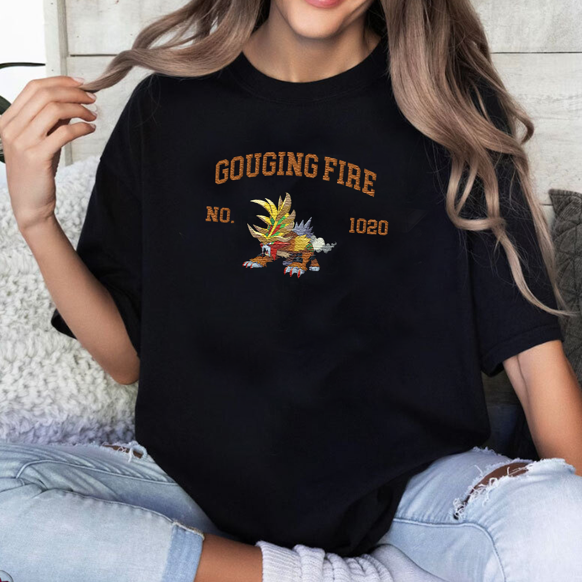 Gouging Fire Adorable Anime-Themed Embroidered T-Shirt,Crewneck,Hoodie-Trendy Versatile and a Thoughtful Gift for Friends