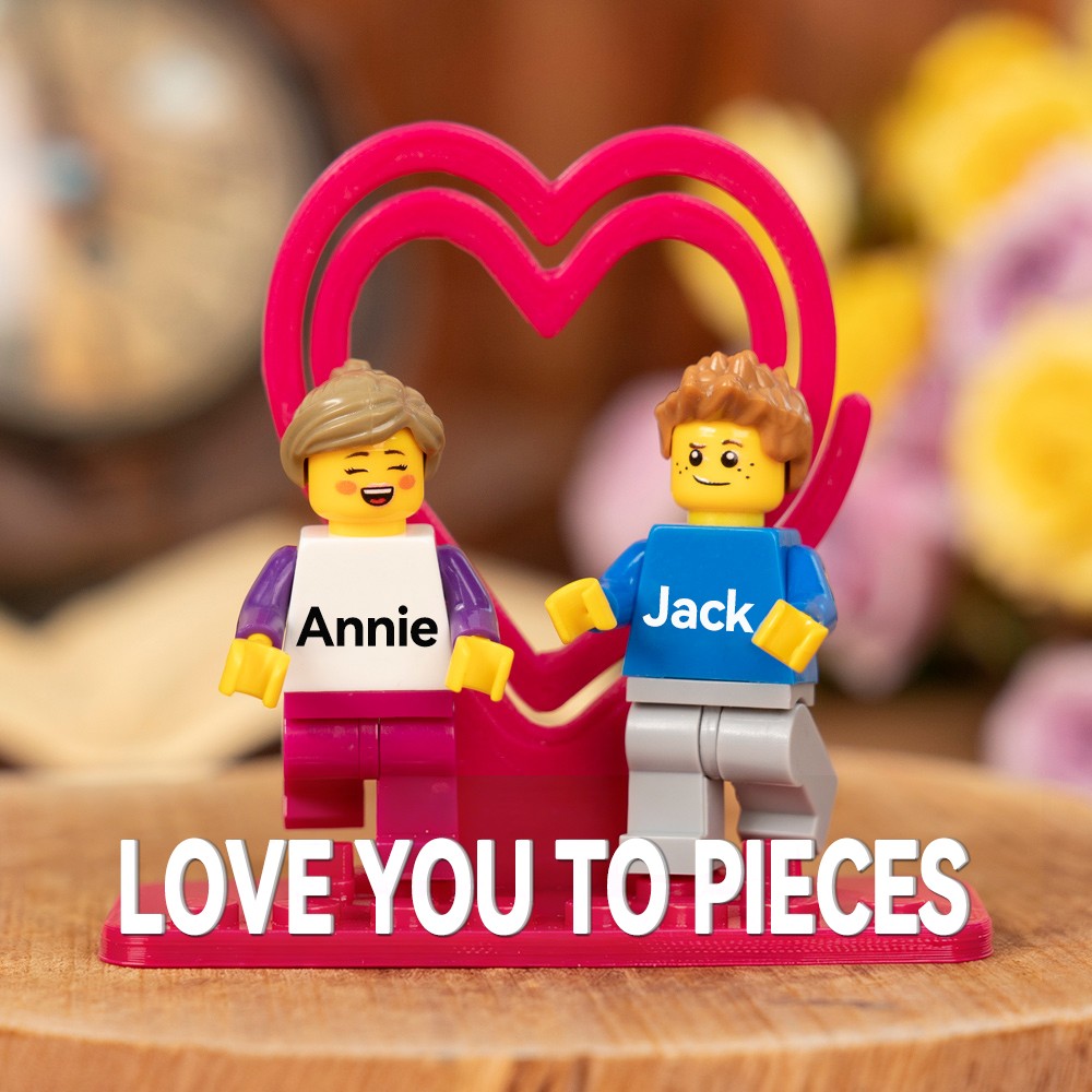 Personalized Couple Mini Figures with Names - Romantic Gift for Him & Her