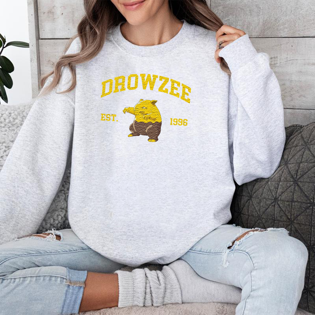 Anime Characters Embroidered Unisex Crewneck Sweatshirt,Hoodie For Gift,Personal Anime Gift Hoodie,Perfect Gift For Anime Lovers.