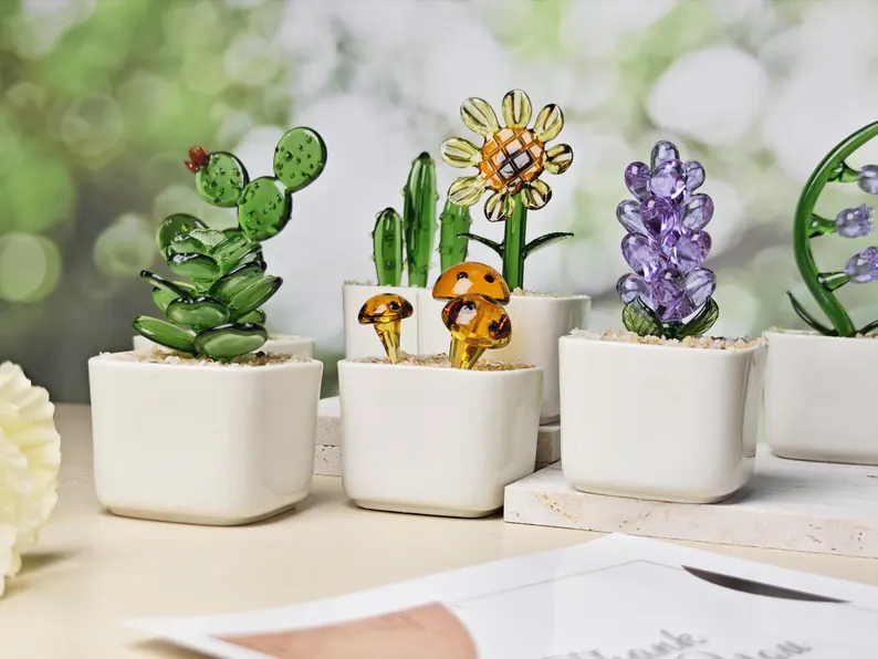 Personalized Glass Flower Pot – Teacher Gift, Graduation Present