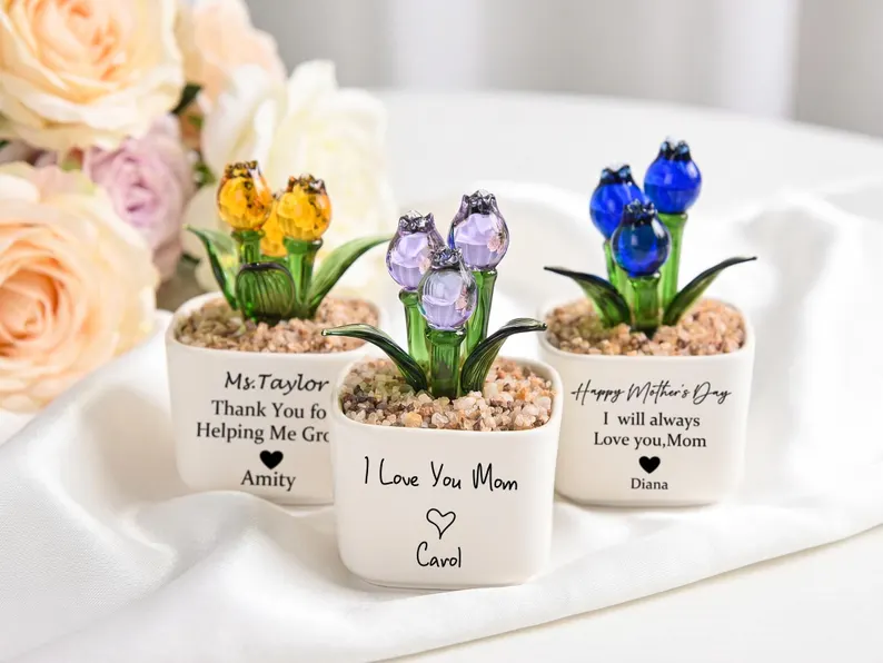 Glass Tulip Gift for Mom, Personalized Hand Blown Flower Pot, Mother's Day Gift, Custom Everlasting Floral Desk Decor