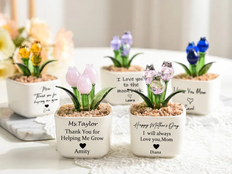 Glass Tulip Gift for Mom, Personalized Hand Blown Flower Pot, Mother's Day Gift, Custom Everlasting Floral Desk Decor