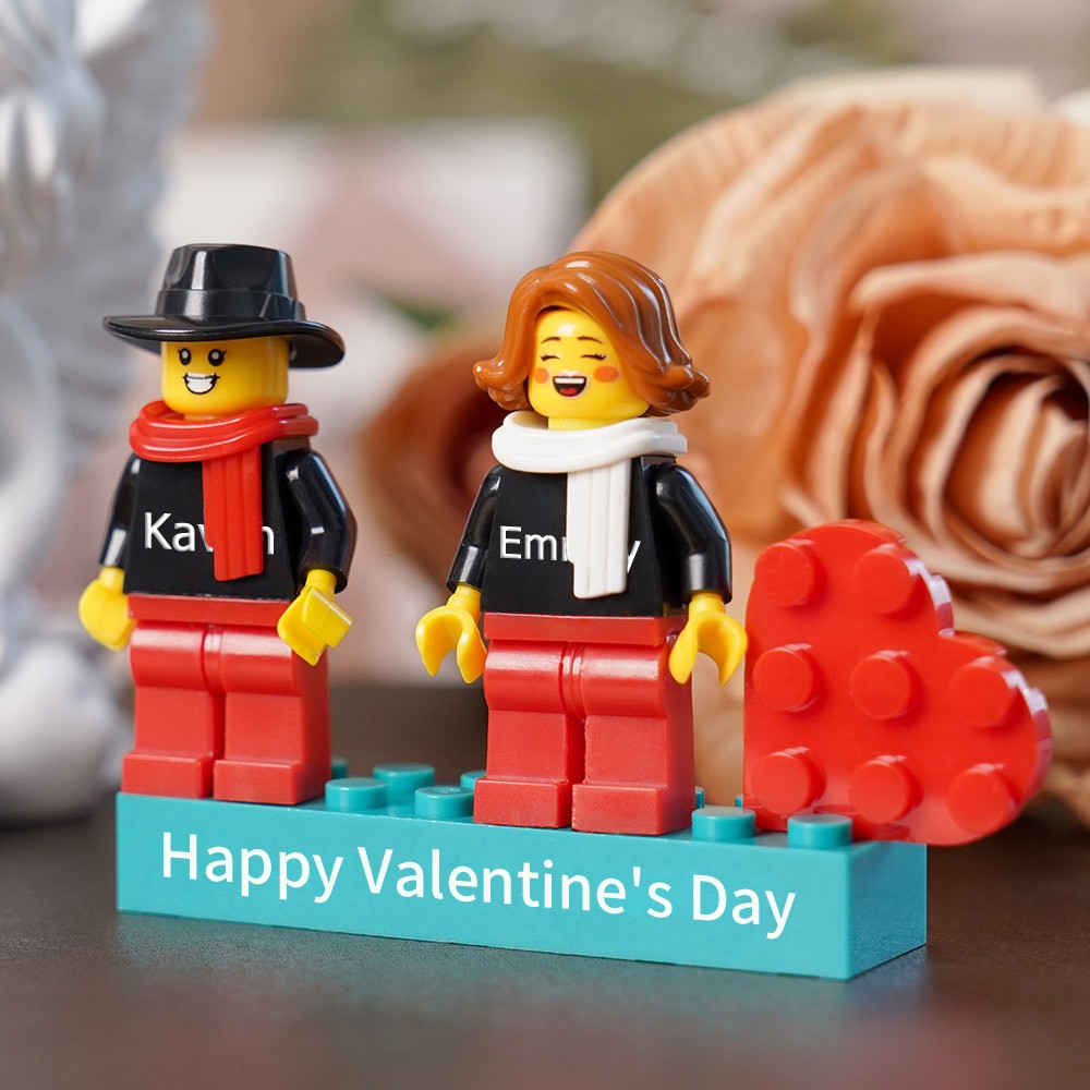 Valentine's Day Personalized Couple Figures - Custom Name Brick Display Gift