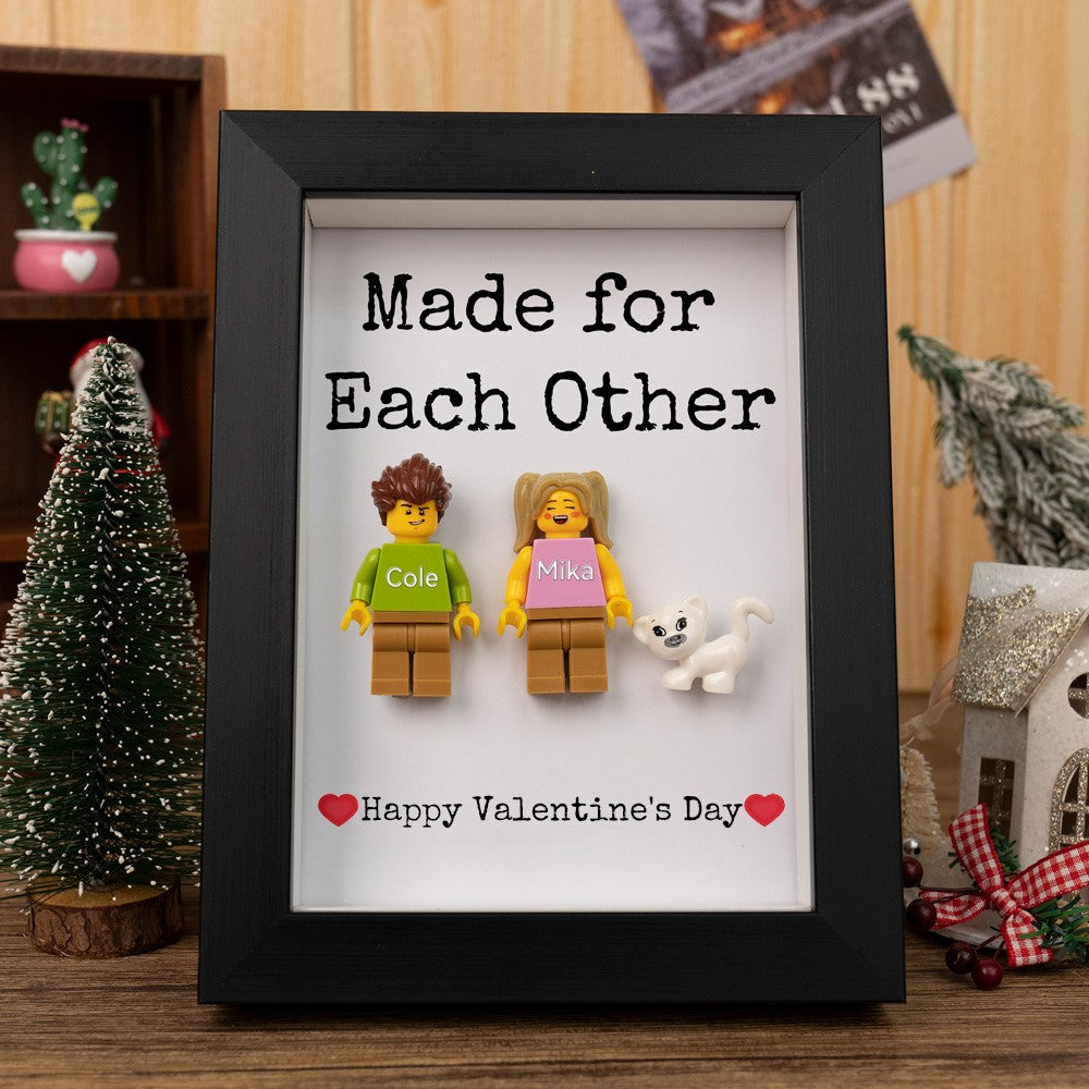 Personalized Couple Mini Figures Frame - Custom Valentine's Day Gift for Him & Her